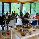U Bohumila Lägenhet
